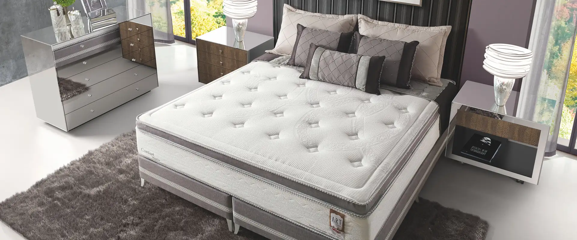 Quarto elegante com colchão pillow top e cama box